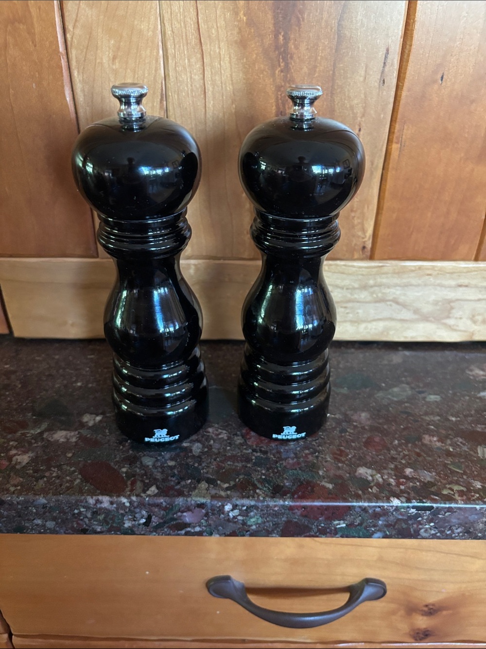 Peugeot Glossy Black Pepper and Salt Mills Set